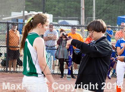 Thumbnail 2 in Edison vs. Greenwich (NYSPHSAA Class C Final) photogallery.
