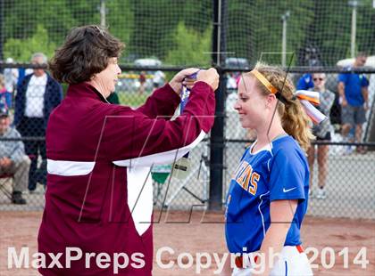 Thumbnail 3 in Edison vs. Greenwich (NYSPHSAA Class C Final) photogallery.