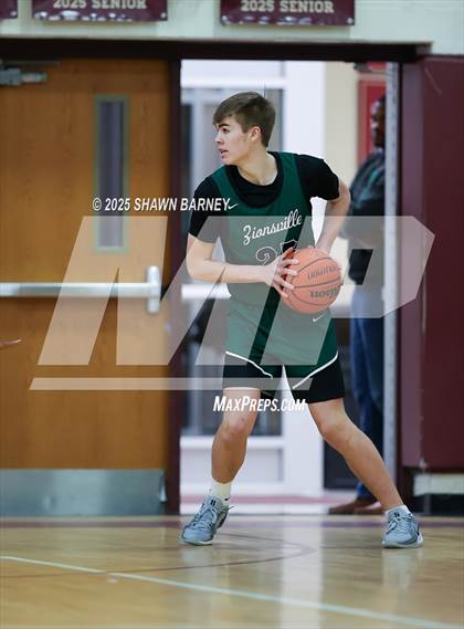 Thumbnail 2 in Zionsville @ Brebeuf Jesuit Preparatory photogallery.