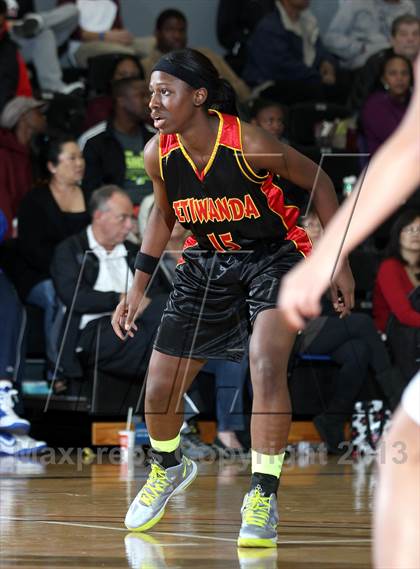 Thumbnail 2 in Etiwanda vs. Keppel (Realrun Classic) photogallery.