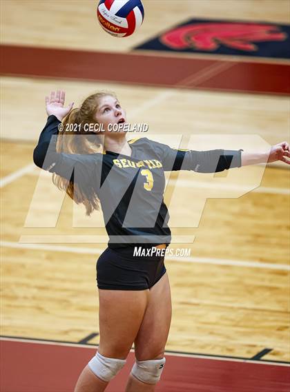 Thumbnail 2 in Sequoyah @ Lassiter photogallery.