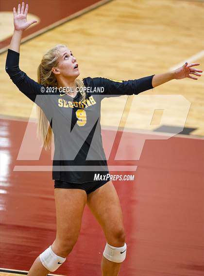 Thumbnail 3 in Sequoyah @ Lassiter photogallery.
