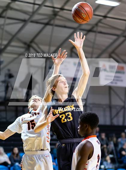 Thumbnail 2 in Half Moon Bay vs. Wilcox (Aptos / S.C. Warriors NorCal Invitational) photogallery.