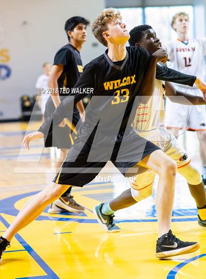 Thumbnail 2 in Half Moon Bay vs. Wilcox (Aptos / S.C. Warriors NorCal Invitational) photogallery.