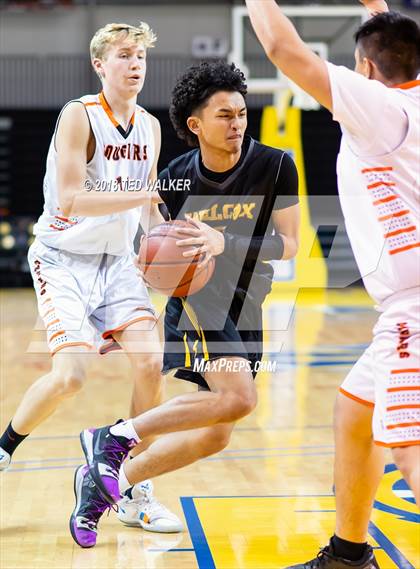 Thumbnail 3 in Half Moon Bay vs. Wilcox (Aptos / S.C. Warriors NorCal Invitational) photogallery.