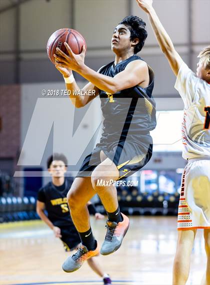 Thumbnail 3 in Half Moon Bay vs. Wilcox (Aptos / S.C. Warriors NorCal Invitational) photogallery.