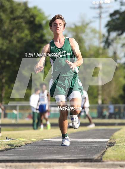 Thumbnail 3 in SCHSL 3A Regional Track Meet (Field Events) photogallery.