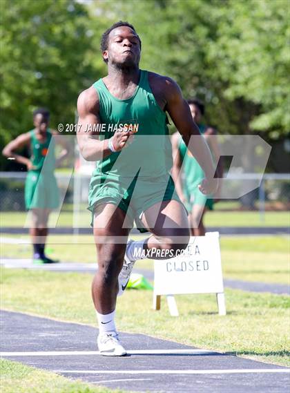 Thumbnail 1 in SCHSL 3A Regional Track Meet (Field Events) photogallery.