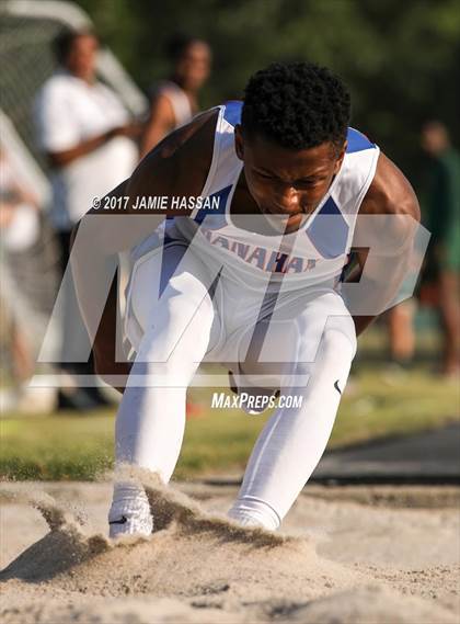 Thumbnail 2 in SCHSL 3A Regional Track Meet (Field Events) photogallery.