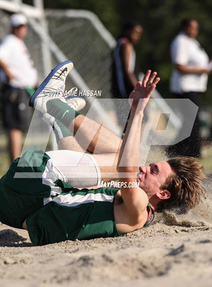Thumbnail 1 in SCHSL 3A Regional Track Meet (Field Events) photogallery.