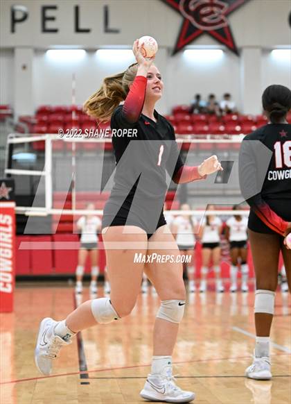 Thumbnail 2 in Marcus @ Coppell photogallery.