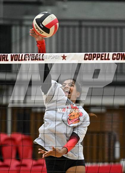Thumbnail 3 in Marcus @ Coppell photogallery.