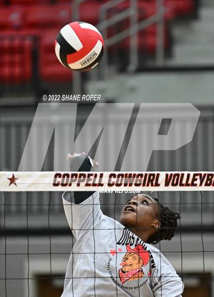 Thumbnail 2 in Marcus @ Coppell photogallery.
