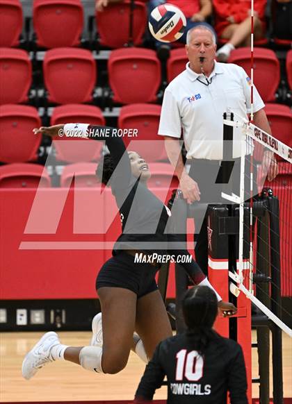 Thumbnail 3 in Marcus @ Coppell photogallery.