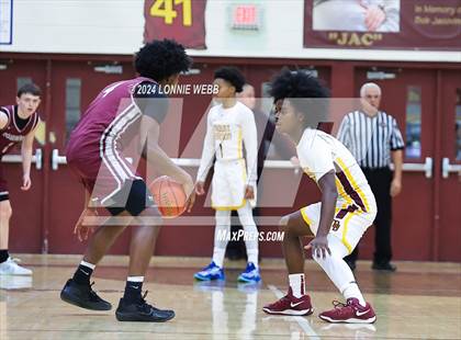 Thumbnail 1 in Mount Vernon vs Ossining (Arlington Maroon Invitational) photogallery.