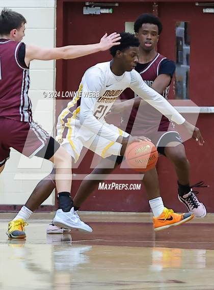 Thumbnail 3 in Mount Vernon vs Ossining (Arlington Maroon Invitational) photogallery.