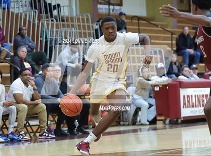 Thumbnail 1 in Mount Vernon vs Ossining (Arlington Maroon Invitational) photogallery.