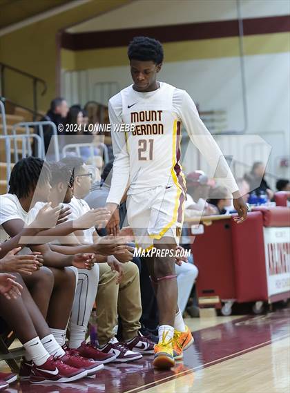 Thumbnail 1 in Mount Vernon vs Ossining (Arlington Maroon Invitational) photogallery.