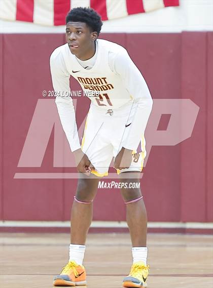 Thumbnail 2 in Mount Vernon vs Ossining (Arlington Maroon Invitational) photogallery.