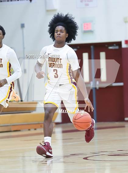 Thumbnail 2 in Mount Vernon vs Ossining (Arlington Maroon Invitational) photogallery.
