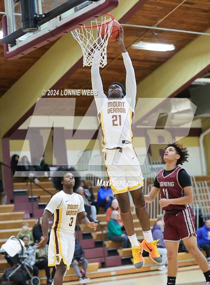 Thumbnail 1 in Mount Vernon vs Ossining (Arlington Maroon Invitational) photogallery.