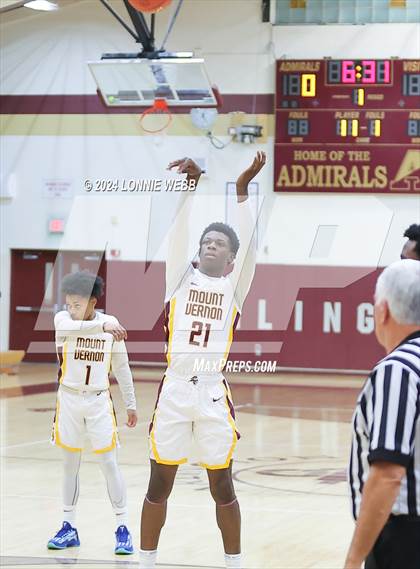 Thumbnail 1 in Mount Vernon vs Ossining (Arlington Maroon Invitational) photogallery.