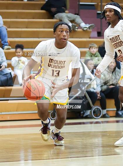 Thumbnail 2 in Mount Vernon vs Ossining (Arlington Maroon Invitational) photogallery.