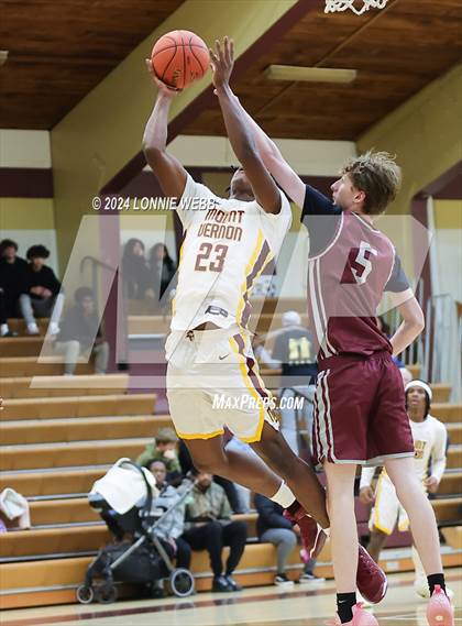 Thumbnail 2 in Mount Vernon vs Ossining (Arlington Maroon Invitational) photogallery.