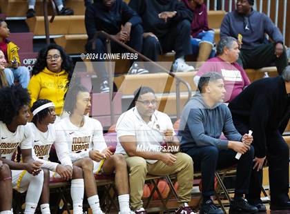 Thumbnail 1 in Mount Vernon vs Ossining (Arlington Maroon Invitational) photogallery.