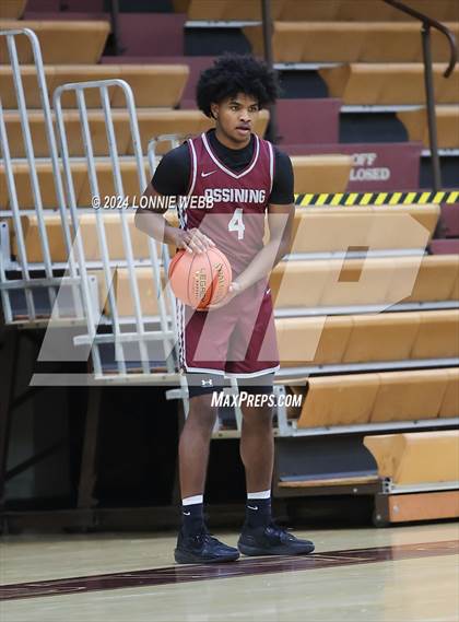 Thumbnail 3 in Mount Vernon vs Ossining (Arlington Maroon Invitational) photogallery.