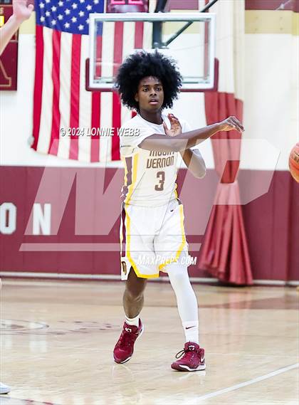 Thumbnail 2 in Mount Vernon vs Ossining (Arlington Maroon Invitational) photogallery.