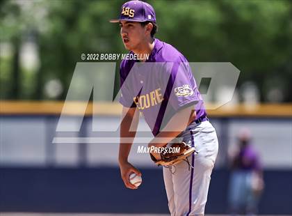 Thumbnail 3 in Lemoore vs. Madera South (CIF D4 Central Section Championships) photogallery.