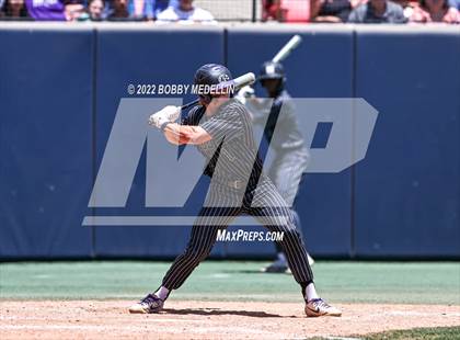 Thumbnail 3 in Lemoore vs. Madera South (CIF D4 Central Section Championships) photogallery.