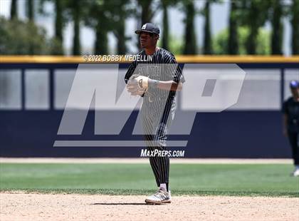 Thumbnail 1 in Lemoore vs. Madera South (CIF D4 Central Section Championships) photogallery.