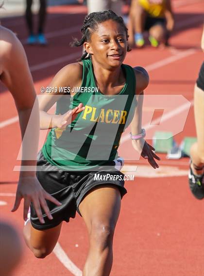 Thumbnail 3 in FVL Championships  (100, 200, 400, 800 Meter) photogallery.