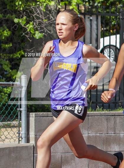 Thumbnail 2 in FVL Championships  (100, 200, 400, 800 Meter) photogallery.