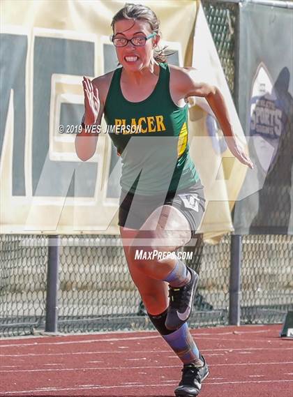 Thumbnail 2 in FVL Championships  (100, 200, 400, 800 Meter) photogallery.