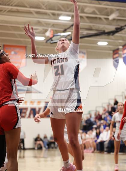 Thumbnail 2 in Regis Jesuit @ Legend (CHSAA 6A Sweet 16) photogallery.