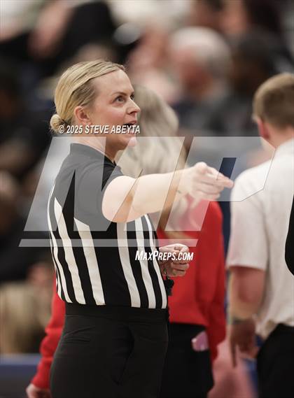 Thumbnail 2 in Regis Jesuit @ Legend (CHSAA 6A Sweet 16) photogallery.