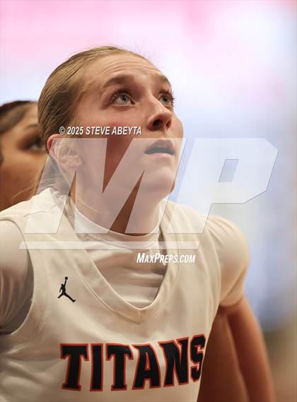 Thumbnail 2 in Regis Jesuit @ Legend (CHSAA 6A Sweet 16) photogallery.