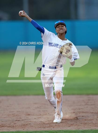 Thumbnail 3 in Sahuaro vs Sunnyside (Lancer Baseball Classic) photogallery.