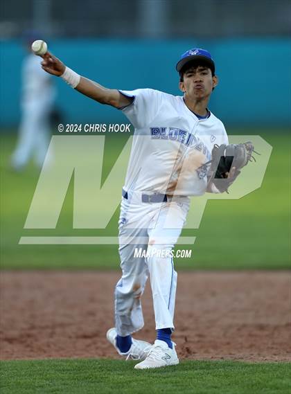 Thumbnail 3 in Sahuaro vs Sunnyside (Lancer Baseball Classic) photogallery.