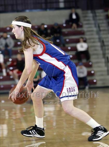 Thumbnail 2 in St. Ignatius vs. Sacred Heart Cathedral (CIF CCS D3 Final) photogallery.