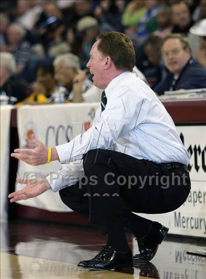 Thumbnail 3 in St. Ignatius vs. Sacred Heart Cathedral (CIF CCS D3 Final) photogallery.