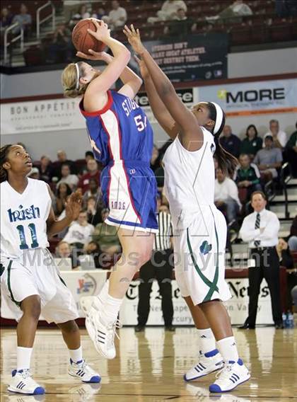 Thumbnail 1 in St. Ignatius vs. Sacred Heart Cathedral (CIF CCS D3 Final) photogallery.
