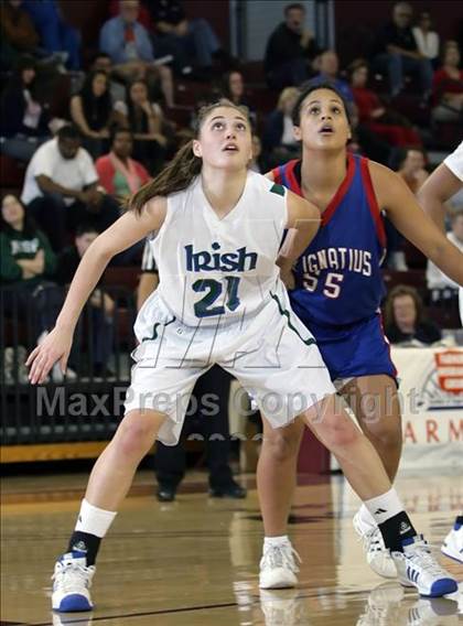 Thumbnail 3 in St. Ignatius vs. Sacred Heart Cathedral (CIF CCS D3 Final) photogallery.