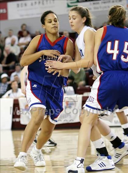 Thumbnail 2 in St. Ignatius vs. Sacred Heart Cathedral (CIF CCS D3 Final) photogallery.