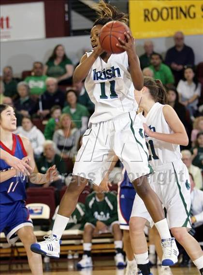 Thumbnail 1 in St. Ignatius vs. Sacred Heart Cathedral (CIF CCS D3 Final) photogallery.