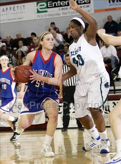 Thumbnail 3 in St. Ignatius vs. Sacred Heart Cathedral (CIF CCS D3 Final) photogallery.