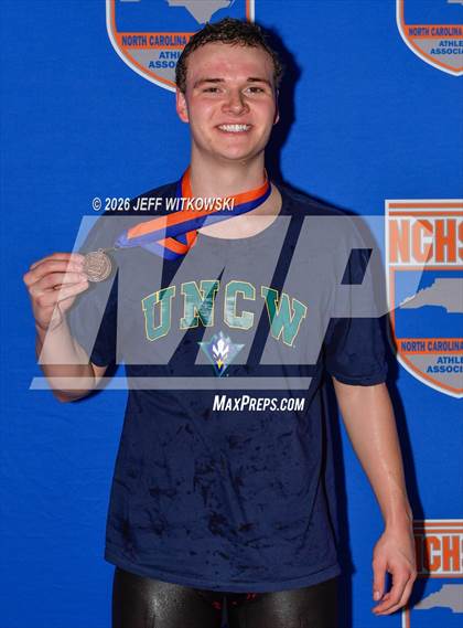 Thumbnail 1 in NCHSAA 8A Final Awards photogallery.